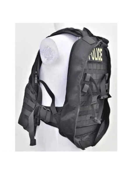 mochila-paisano-convertible-en-chaleco-material-resistente