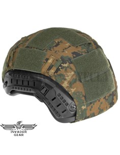 funda-para-casco-flecktarn-invader-gear-en-entorno-militar 2