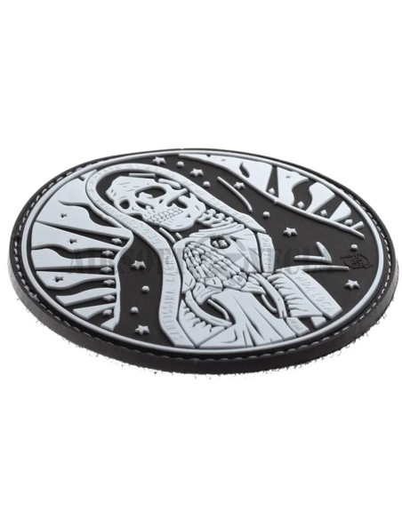 parche-santa-muerte-con-efecto-glow-in-the-dark-exclusivo