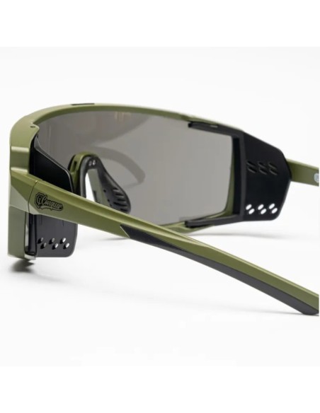 gafas-conquer-krydon-cqsg006-bkt-puesta