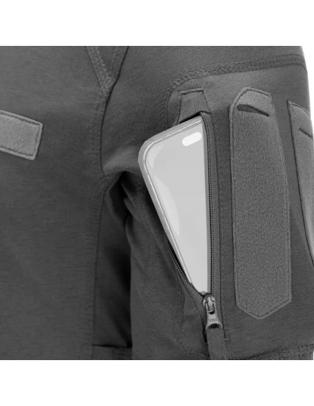 camisa-instructor-mk3-lw-clawgear-gris-lobo-en-uso