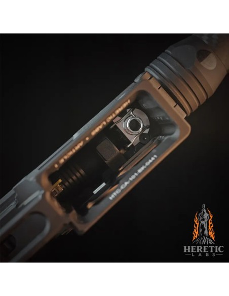 heretic-labs-article-i-negra-wolverine-detalle-lateral