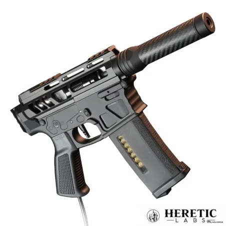 heretic-labs-article-i-negra-wolverine-en-uso