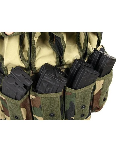 chest-rig-vii-vest-woodland-frontal-view